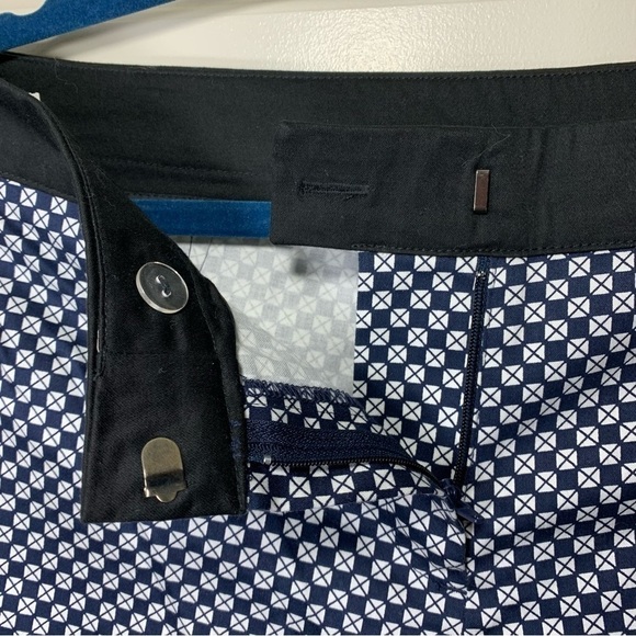 Sandro Costal Navy Blue Bermuda White Novelties Prints Comfy Stretch Shorts 10 - Picture 4 of 9